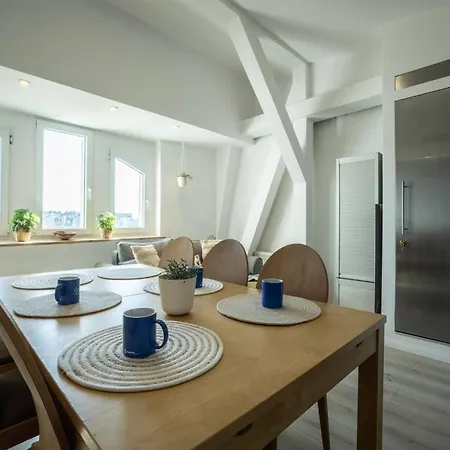 Centric Rooftop 4 Bedroom Apartment